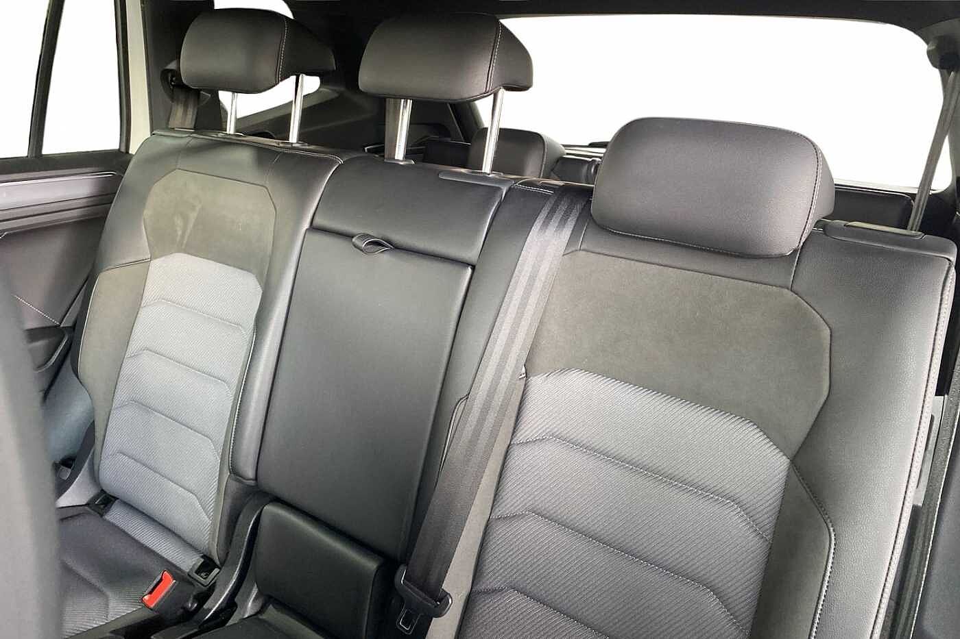 Volkswagen Tiguan Allspace 1.5 TSI EVO R-Line Tech SUV 5dr Petrol DSG Euro 6 (s/s) (150 ps)